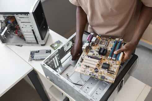 laptop-computer-repair--service-leeds
